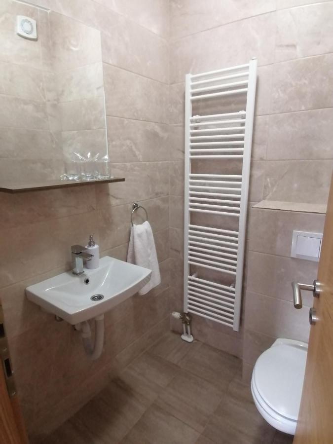 Farma & Apartmani Opg Sasa Delic Korenica Extérieur photo
